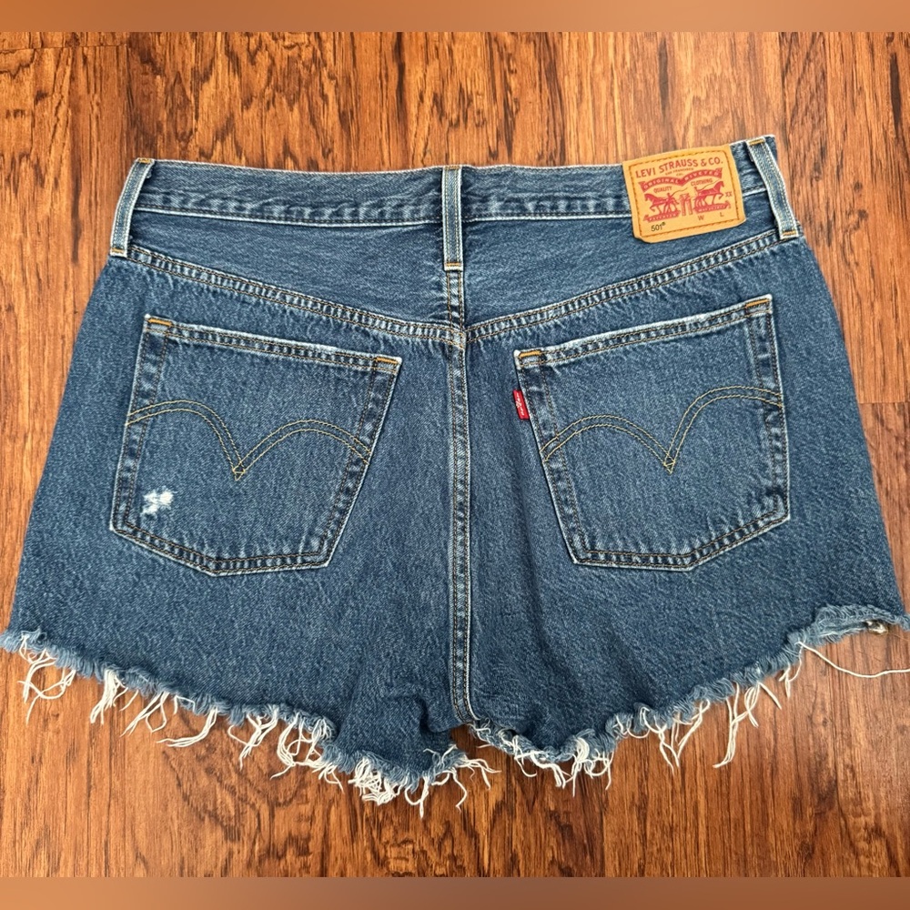 Levi’s 501 Denim Shorts - size 30, dark wash
